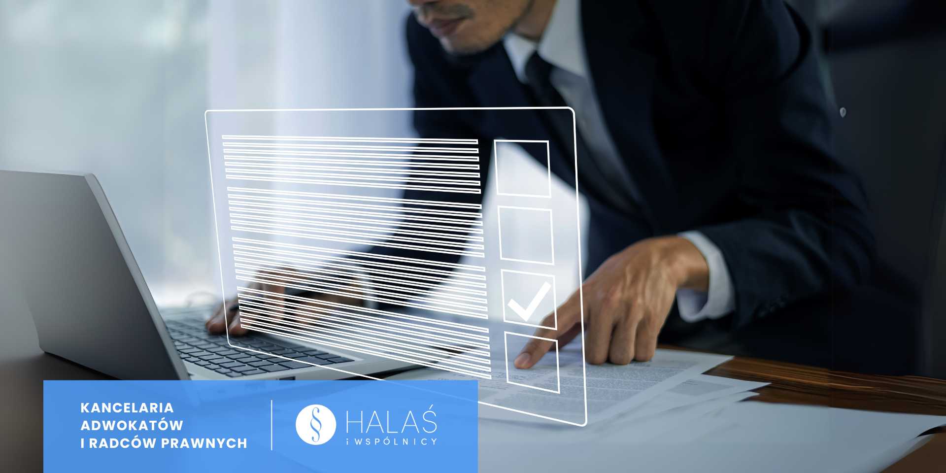 Elektroniczny formularz zezwolenia ujednoliconego wypełniany na laptopie