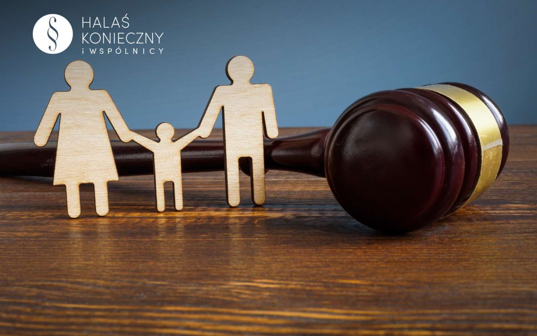 Adwokat rodzinny – kiedy jego pomoc jest niezbędna i czym różni się od radcy prawnego?
