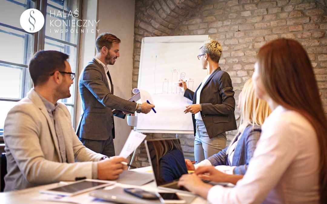 Jednoosobowa działalność gospodarcza czy spółka z o.o. – którą formę prawną wybrać?