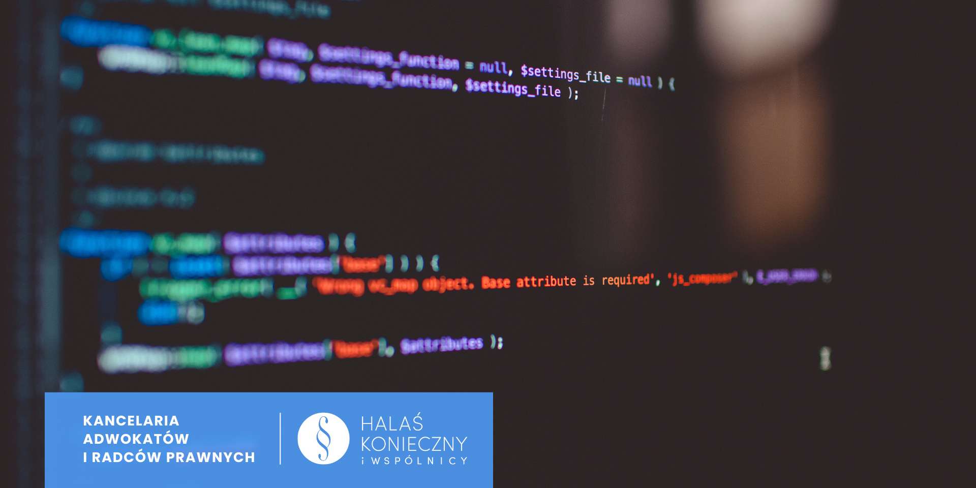 ekran komputera z widocznym kodem