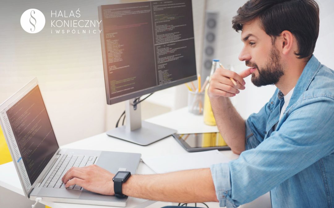 Prawa autorskie do programu komputerowego a rodzaj umowy z programistą